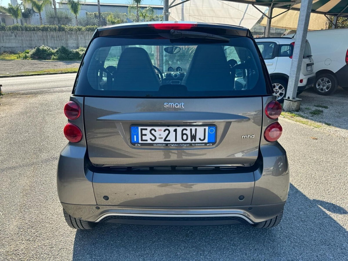 smart Fortwo 1000 52 kW MHD coupé passion (5)