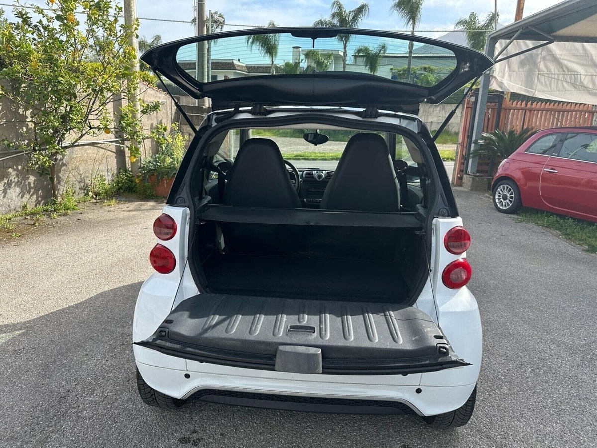 smart Fortwo 1000 52 kW MHD coupé passion (17)