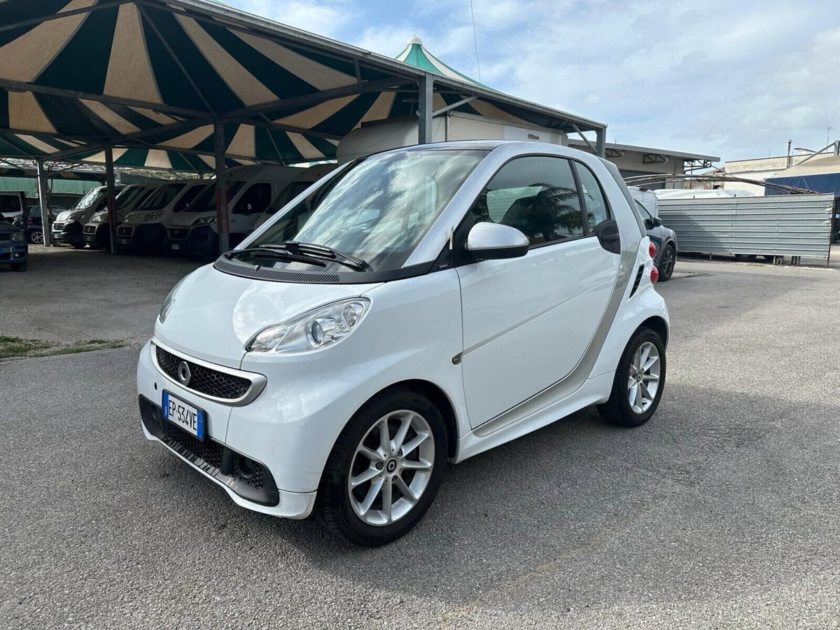 smart Fortwo 1000 52 kW MHD coupé passion (2)