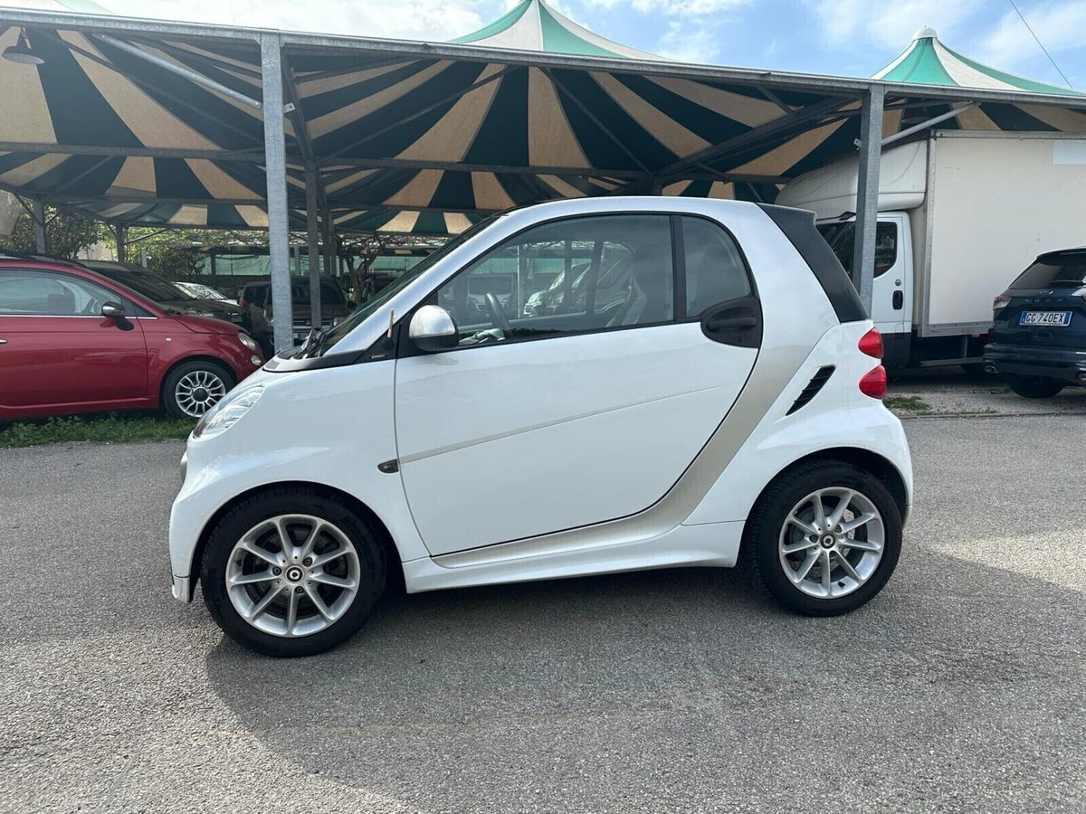 smart Fortwo 1000 52 kW MHD coupé passion (3)