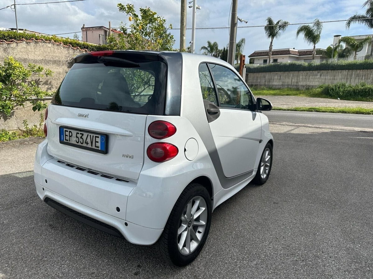 smart Fortwo 1000 52 kW MHD coupé passion (6)