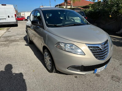 Lancia Ypsilon 1.2 69 CV 5 porte Gold (7)