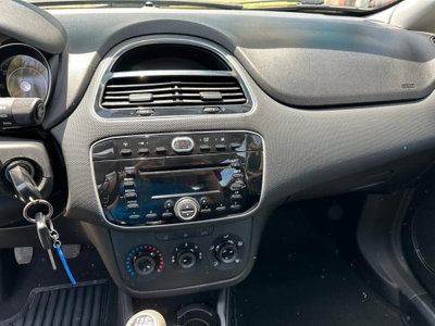Fiat Punto 1.4 8V 5 porte Easypower Street (14)