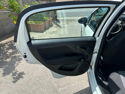 Fiat Punto 1.4 8V 5 porte Easypower Street (16)