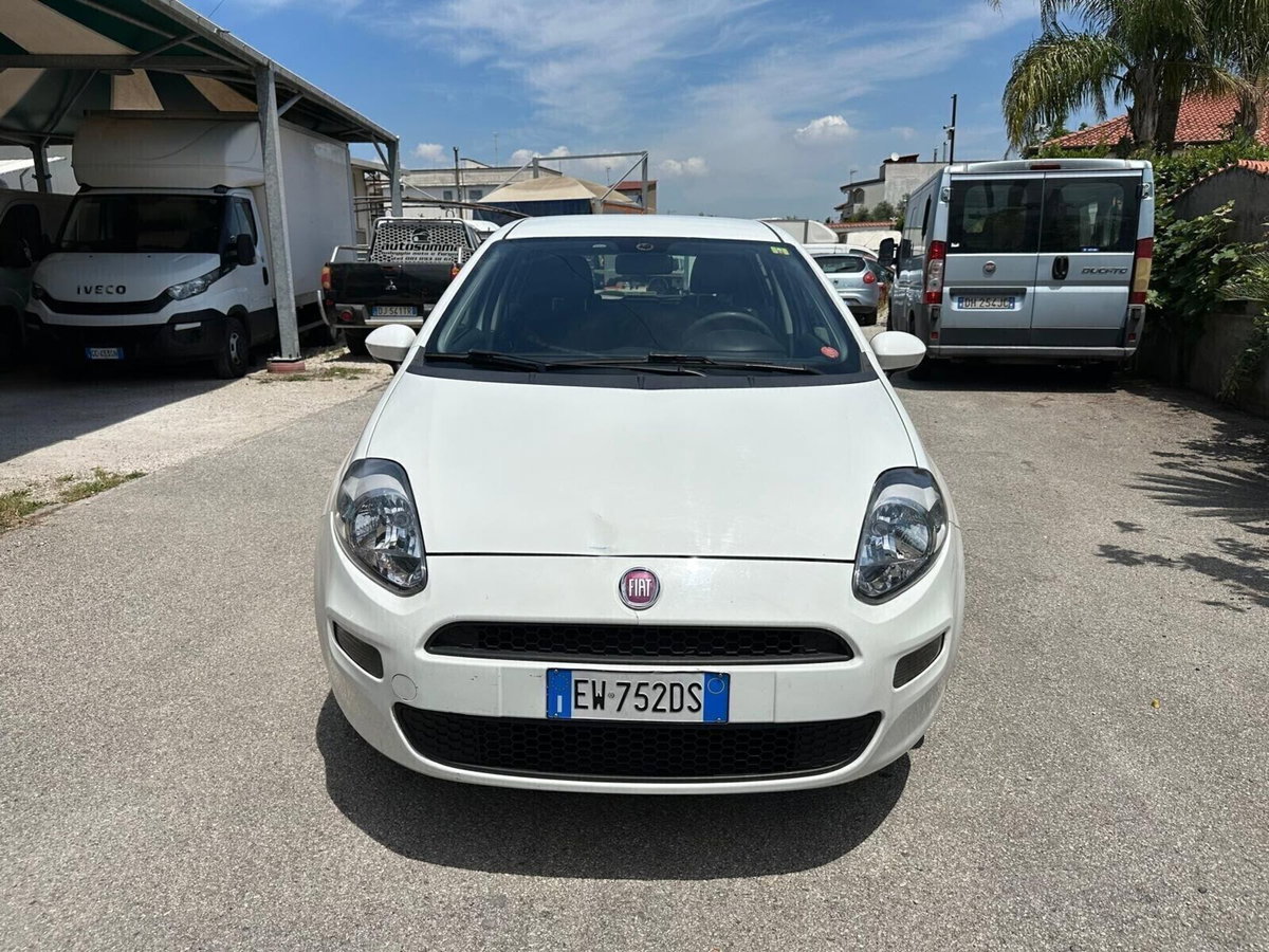 Fiat Punto 1.4 8V 5 porte Easypower Street (2)