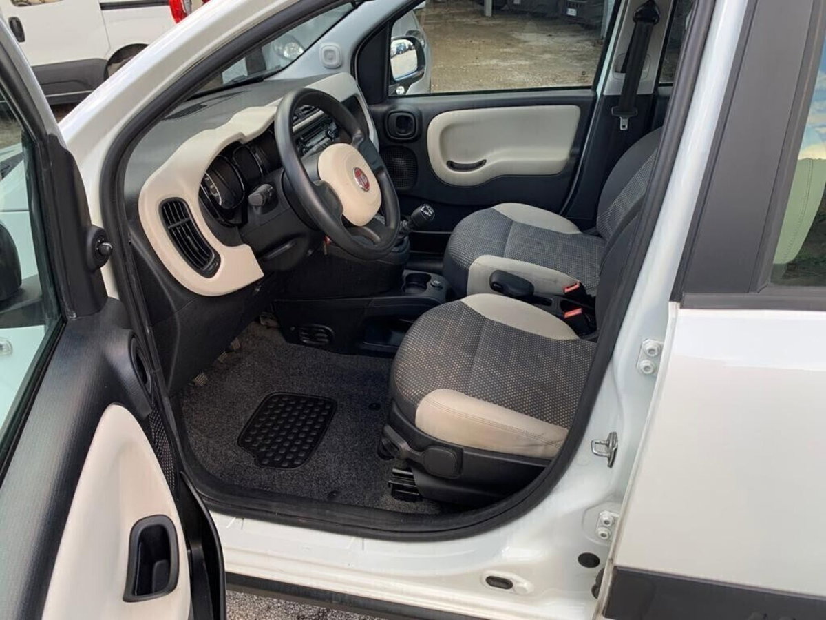 Fiat Panda 1.3 MJT 95 CV S&S 4x4 (10)