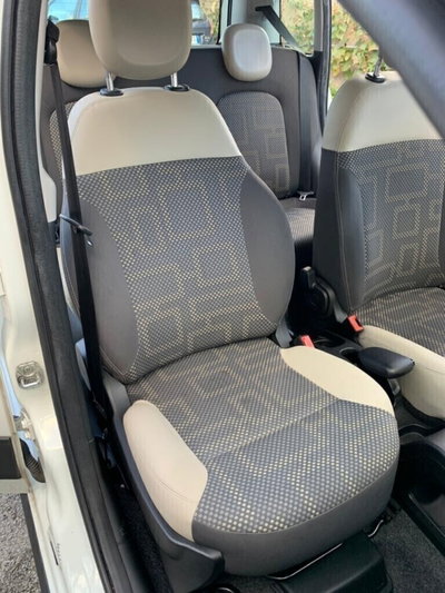 Fiat Panda 1.3 MJT 95 CV S&S 4x4 (14)