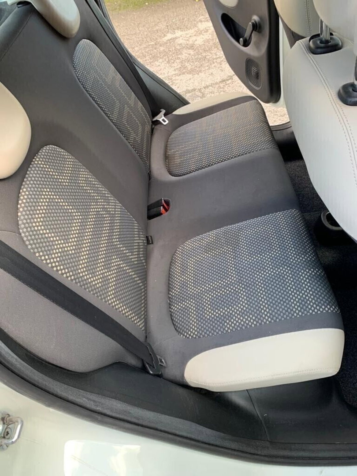 Fiat Panda 1.3 MJT 95 CV S&S 4x4 (16)
