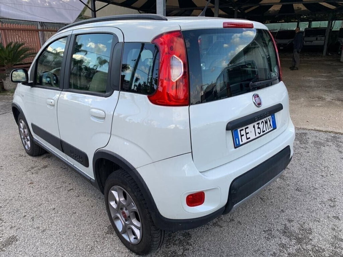 Fiat Panda 1.3 MJT 95 CV S&S 4x4 (5)