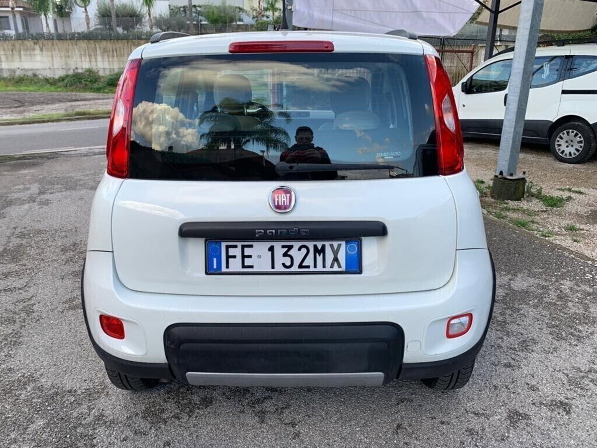 Fiat Panda 1.3 MJT 95 CV S&S 4x4 (6)