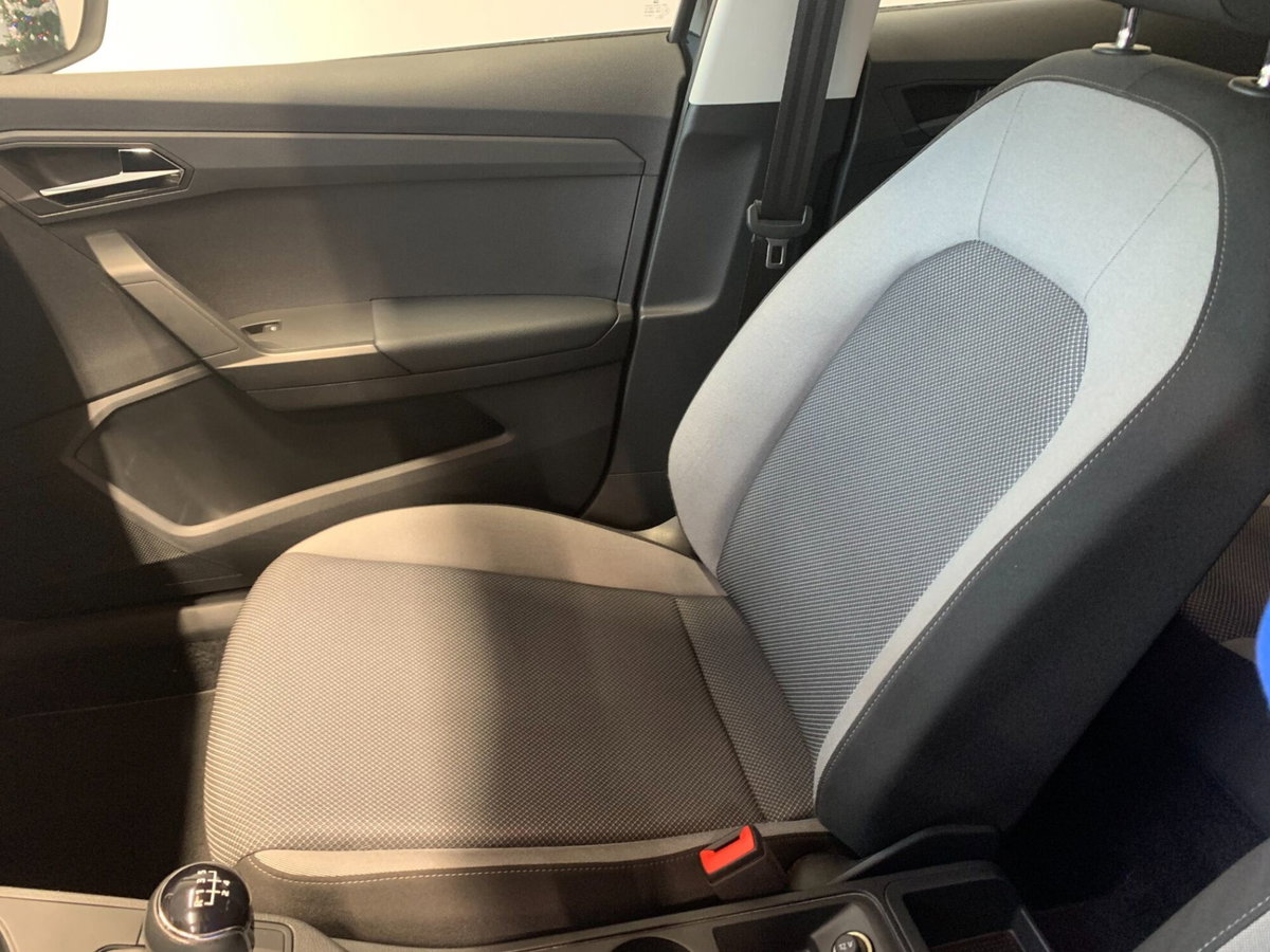 SEAT Ibiza 1.6 TDI 95 CV 5 porte Business (16)