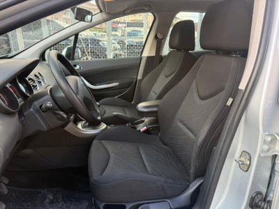 Peugeot 308 1.6 8V HDi 93CV 5p. Active (10)