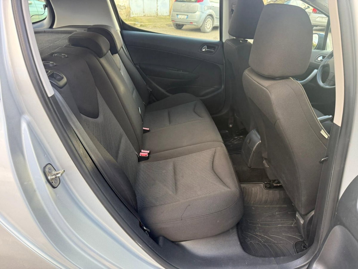 Peugeot 308 1.6 8V HDi 93CV 5p. Active (14)