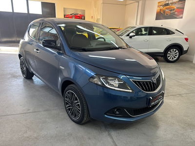Lancia Ypsilon 1.0 FireFly 5 porte S&S Hybrid Gold Plus usata