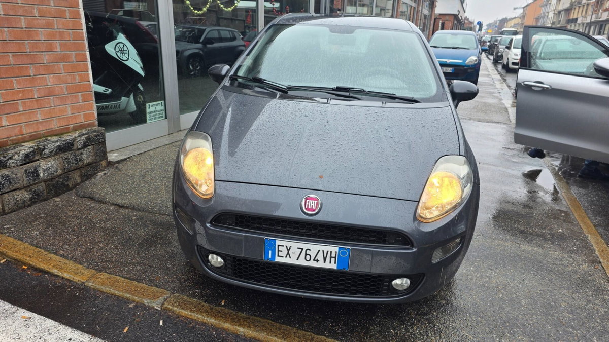Fiat Punto 1.3 MJT II 75 CV 3 porte Street (2)