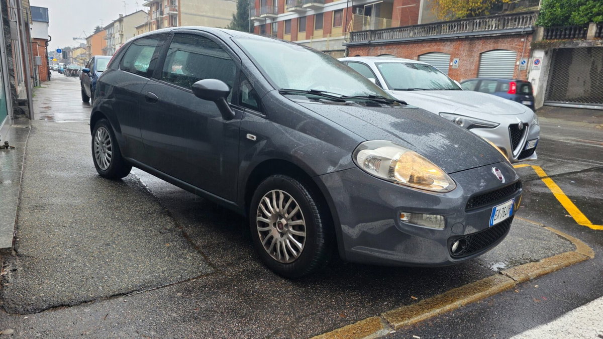 Fiat Punto 1.3 MJT II 75 CV 3 porte Street (3)