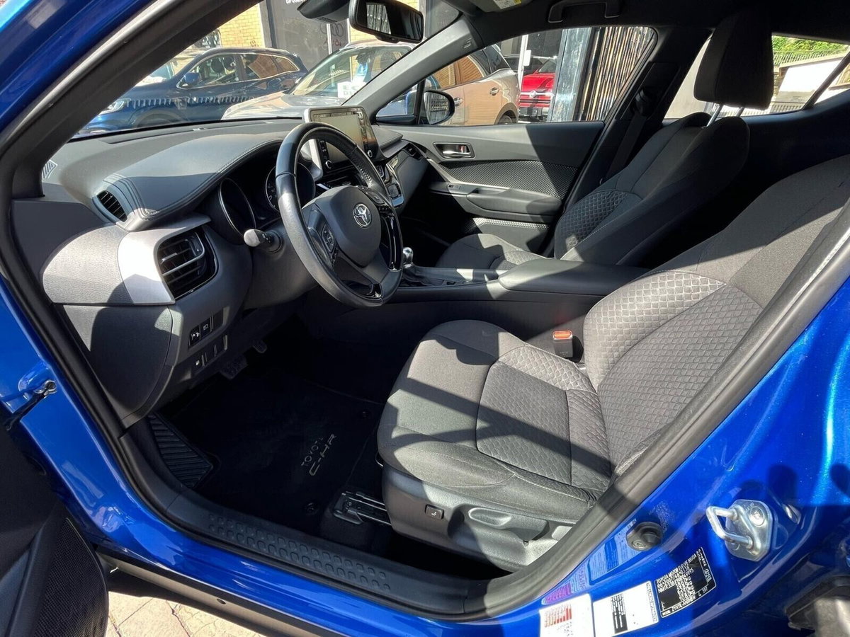 Toyota Toyota C-HR 1.8 Hybrid E-CVT Trend (11)