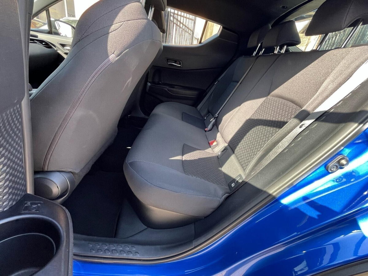 Toyota Toyota C-HR 1.8 Hybrid E-CVT Trend (13)