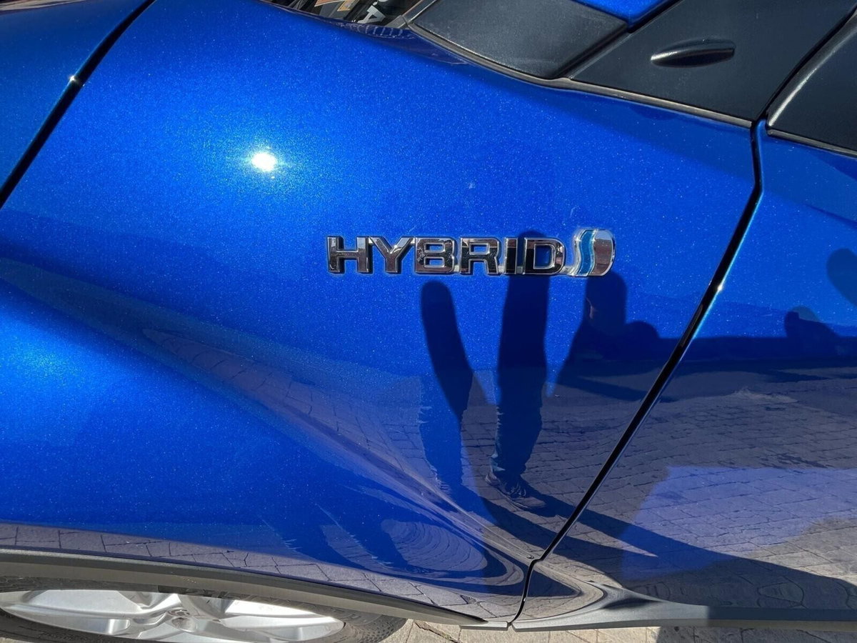 Toyota Toyota C-HR 1.8 Hybrid E-CVT Trend (18)