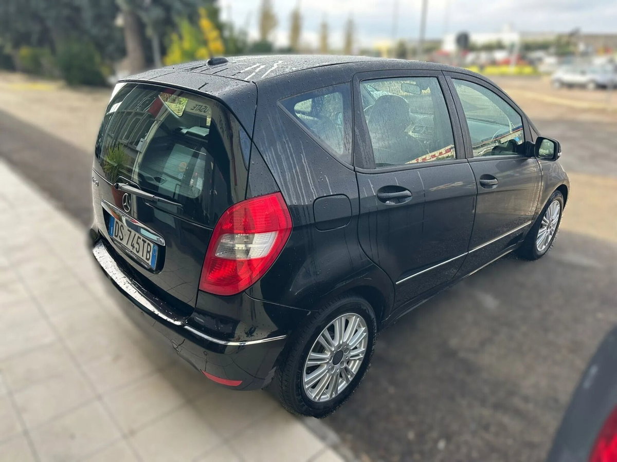 Mercedes-Benz Classe A 150 Elegance (3)
