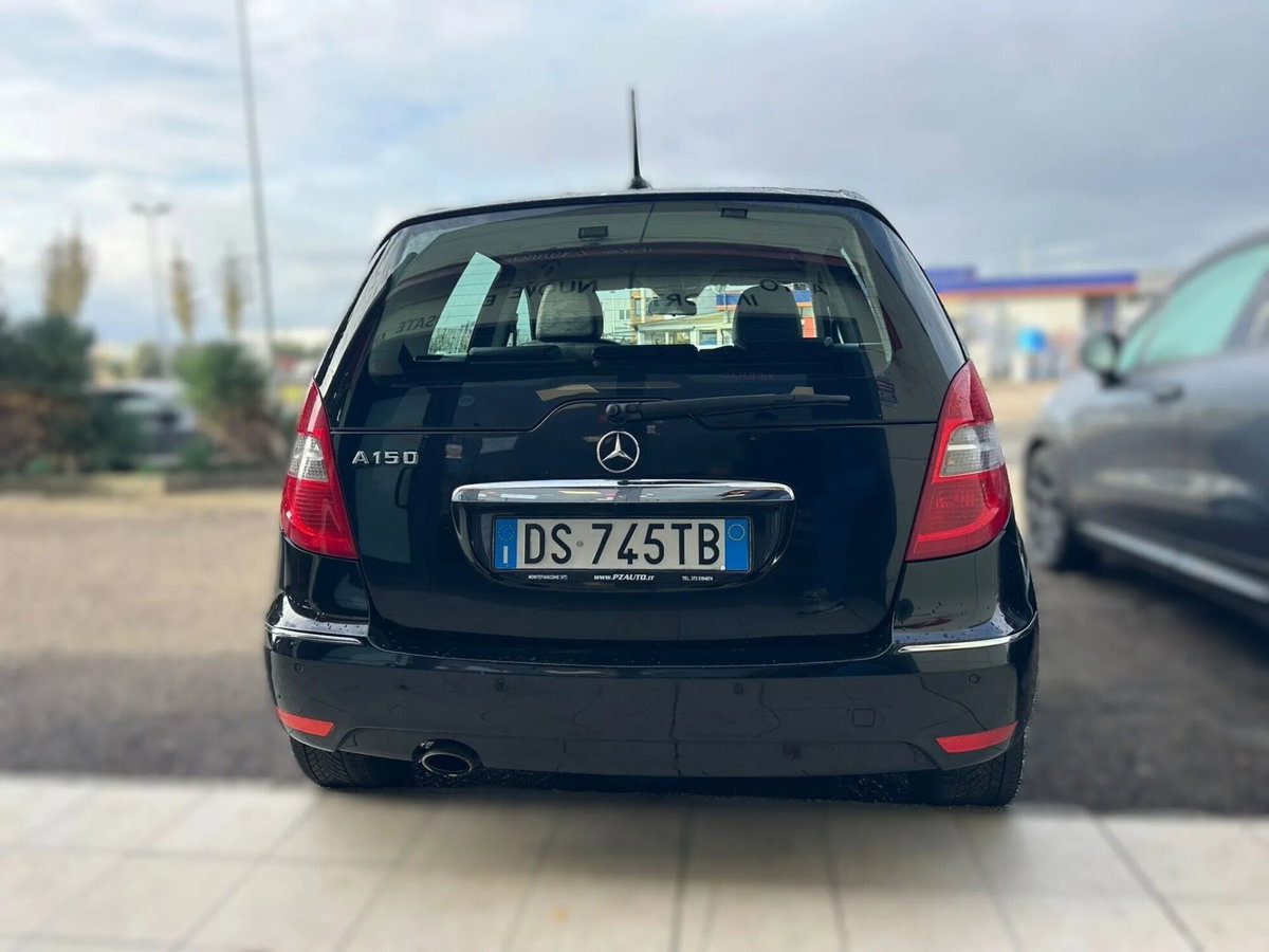 Mercedes-Benz Classe A 150 Elegance (4)