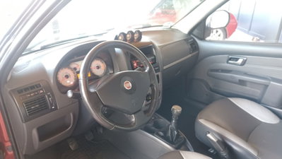 Fiat Strada 1.3 MJT 95CV Pick-up DC Adventure (9)