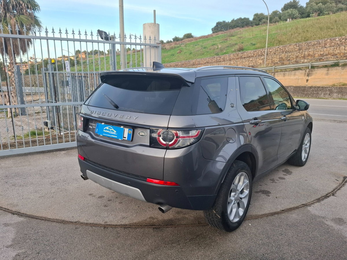 Land Rover Discovery Sport 2.0 TD4 150 CV HSE (2)