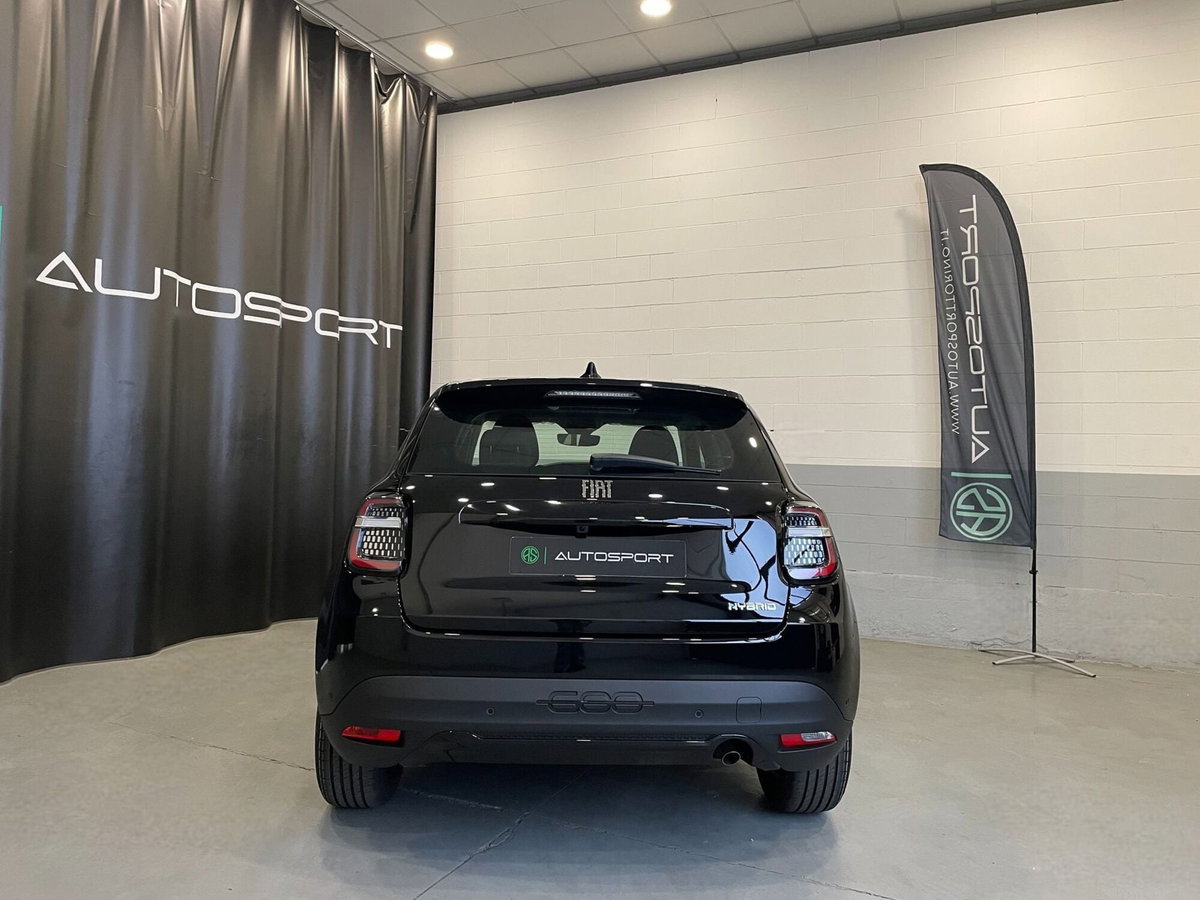 Fiat 600 1.2 hybrid Serie Speciale Icon 110cv auto (5)