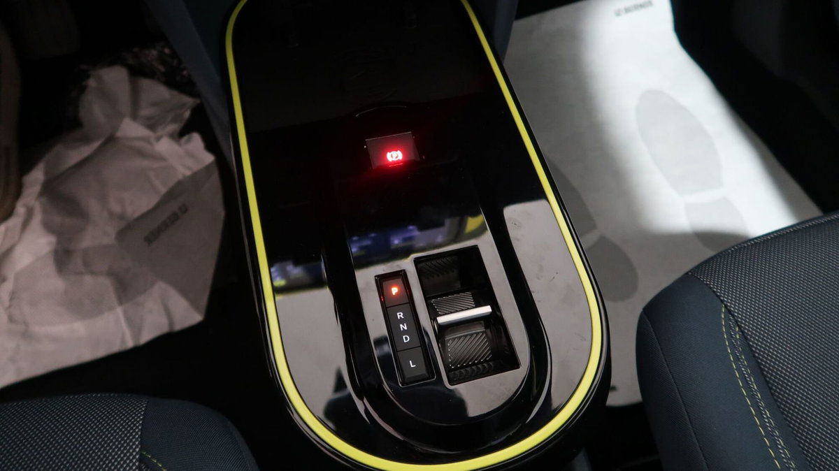 Fiat Grande Panda 1.2 hybrid La Prima 110cv edct (18)