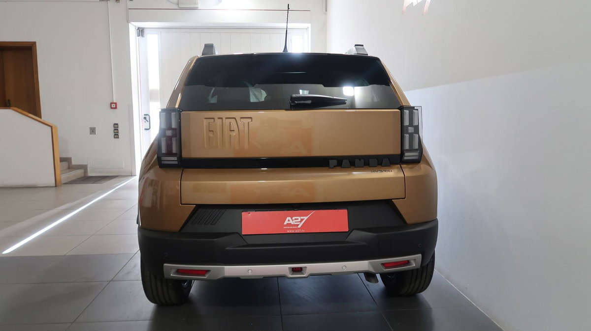 Fiat Grande Panda 1.2 hybrid La Prima 110cv edct (9)