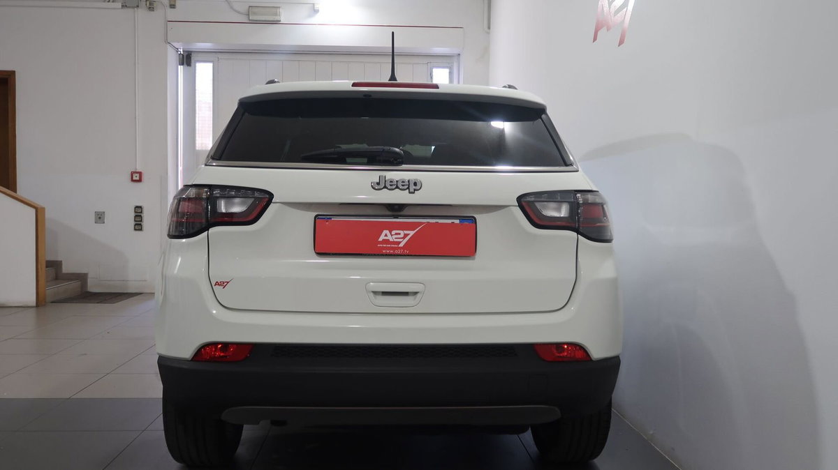 Jeep Compass 1.6 Multijet II 2WD Limited (11)