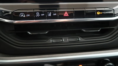 Jeep Compass 1.6 Multijet II 2WD Limited (12)