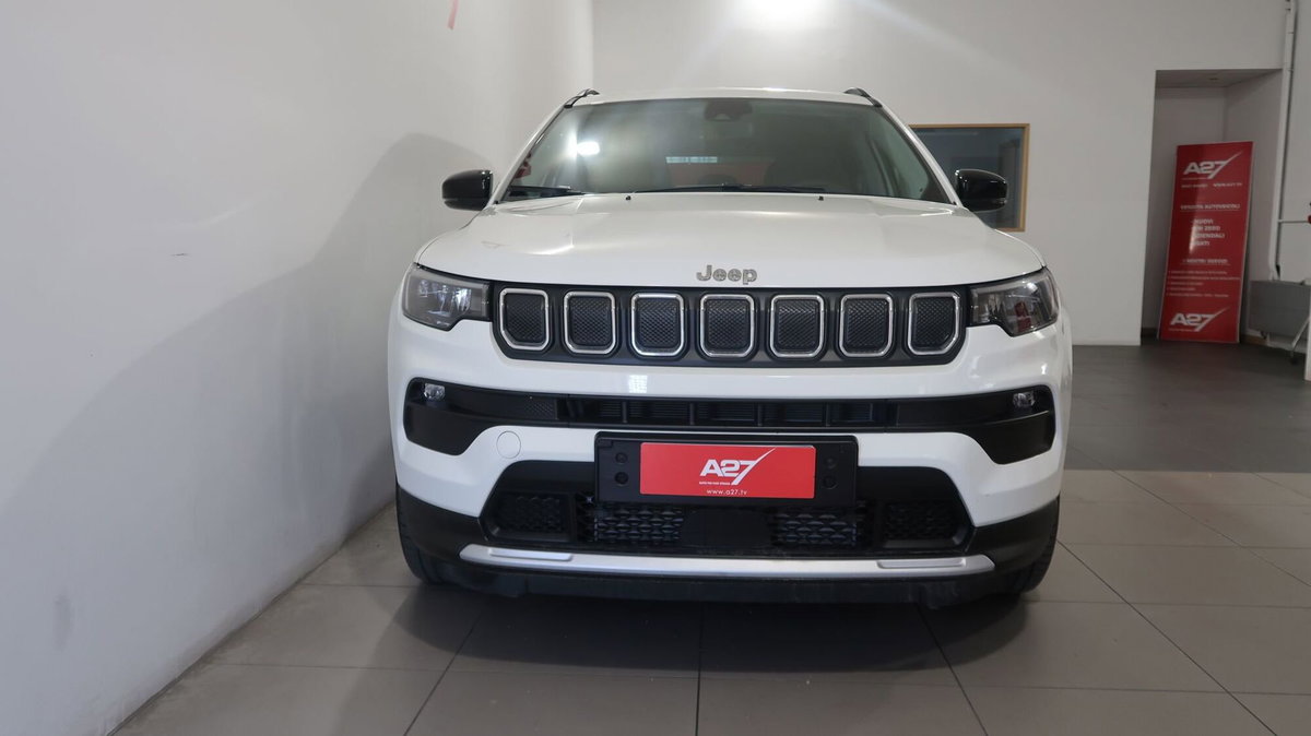 Jeep Compass 1.6 Multijet II 2WD Limited (9)