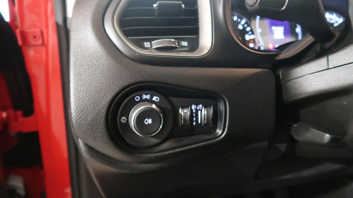 Jeep Renegade 1.6 Mjt 130 CV Longitude (7)