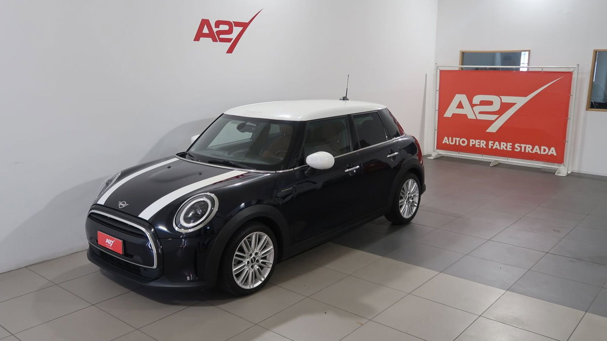 MINI Mini 1.5 Cooper 5 porte (9)