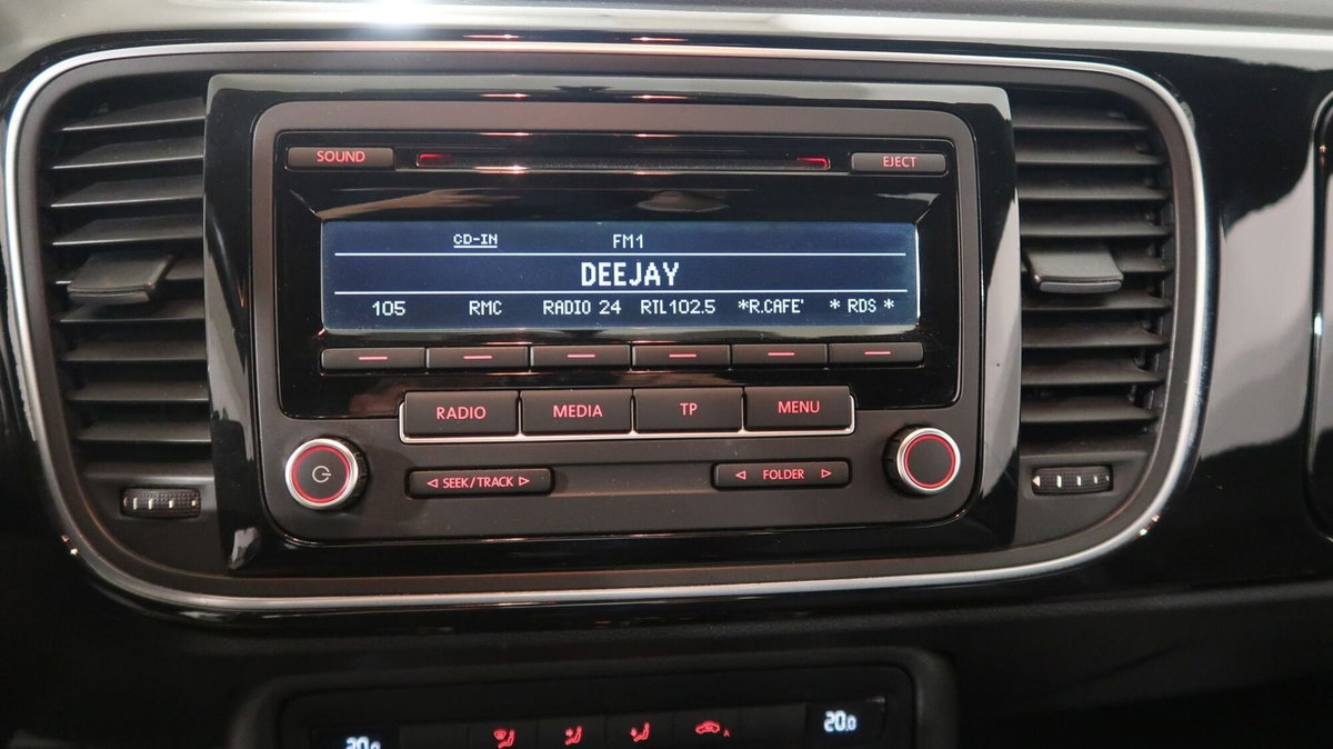Volkswagen Maggiolino 1.2 TSI Design (12)