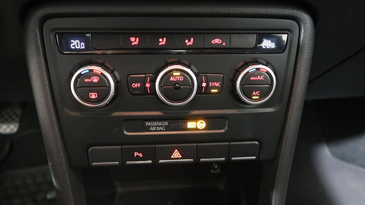 Volkswagen Maggiolino 1.2 TSI Design (8)