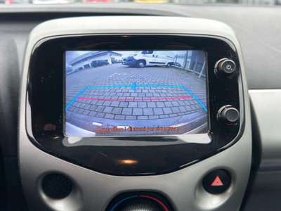 Toyota Aygo 1.0 VVT-i 69 CV 5 porte x-play (14)