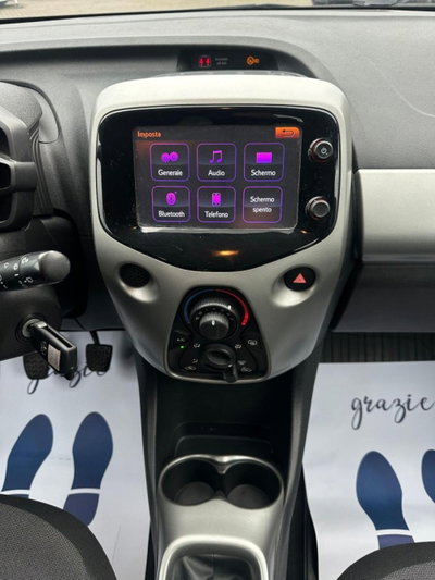 Toyota Aygo 1.0 VVT-i 69 CV 5 porte x-play (15)