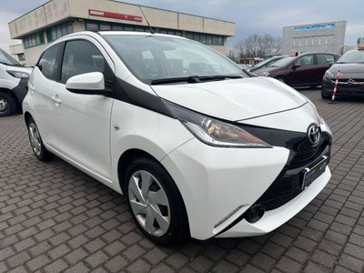 Toyota Aygo 1.0 VVT-i 69 CV 5 porte x-play (5)
