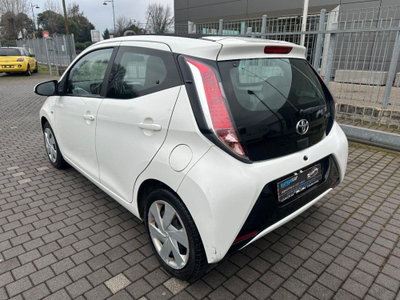 Toyota Aygo 1.0 VVT-i 69 CV 5 porte x-play (7)
