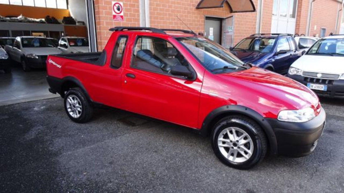 Fiat Strada 1.3 MJT Pick-up Cabina Lunga Adventure (6)