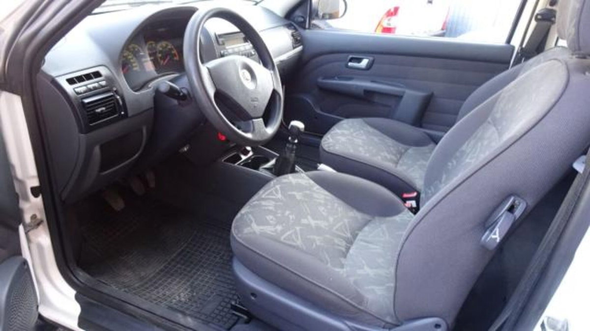 Fiat Strada 1.3 MJT Pick-up (15)