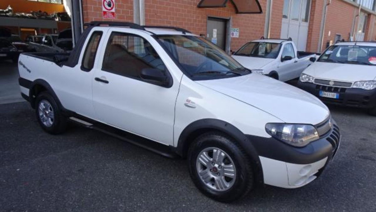 Fiat Strada 1.3 MJT Pick-up (6)