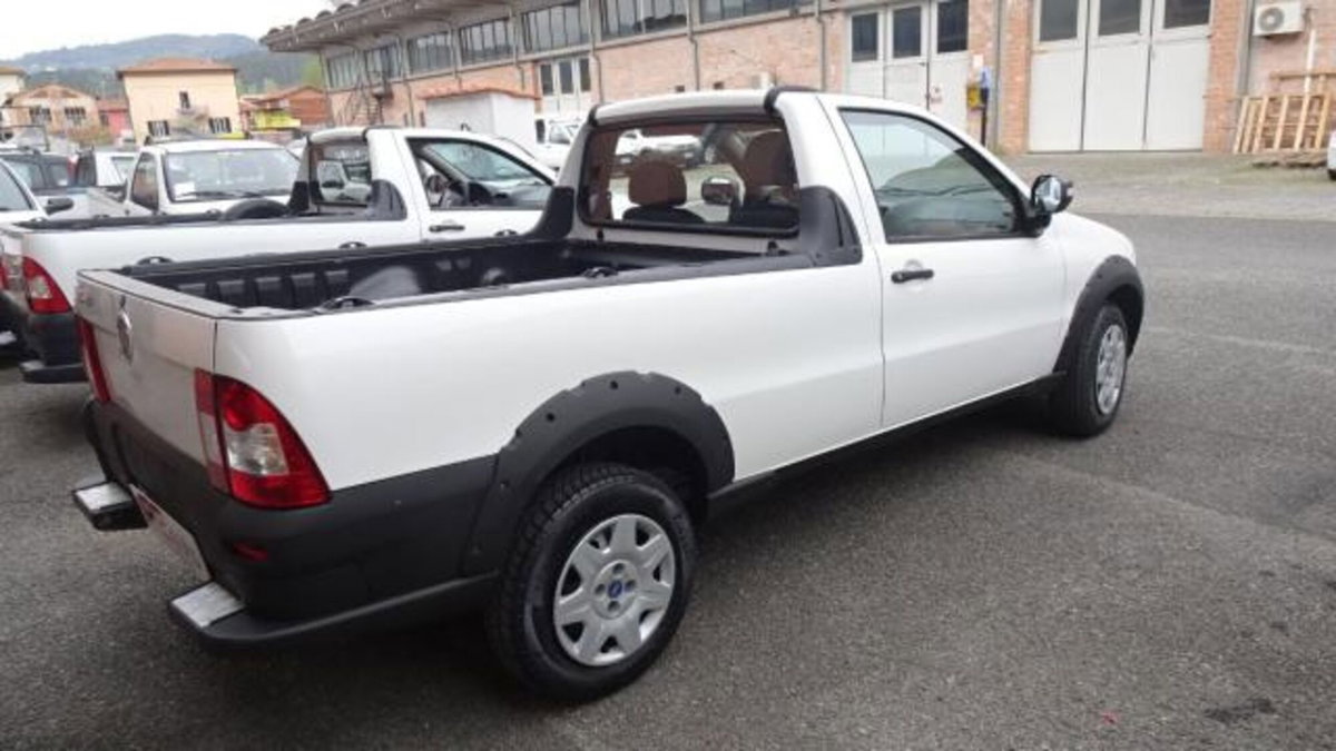 Fiat Strada 1.3 MJT Pick-up (10)