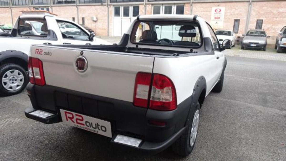 Fiat Strada 1.3 MJT Pick-up (7)