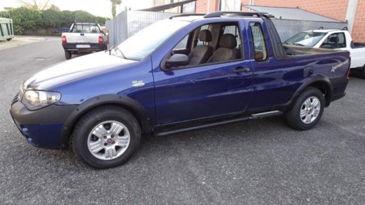 Fiat Strada 1.3 MJT Pick-up Cabina Lunga Adventure (2)
