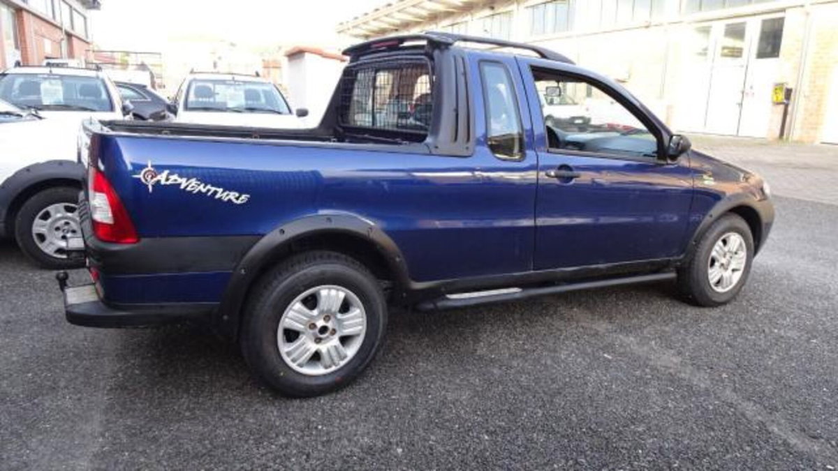 Fiat Strada 1.3 MJT Pick-up Cabina Lunga Adventure (9)