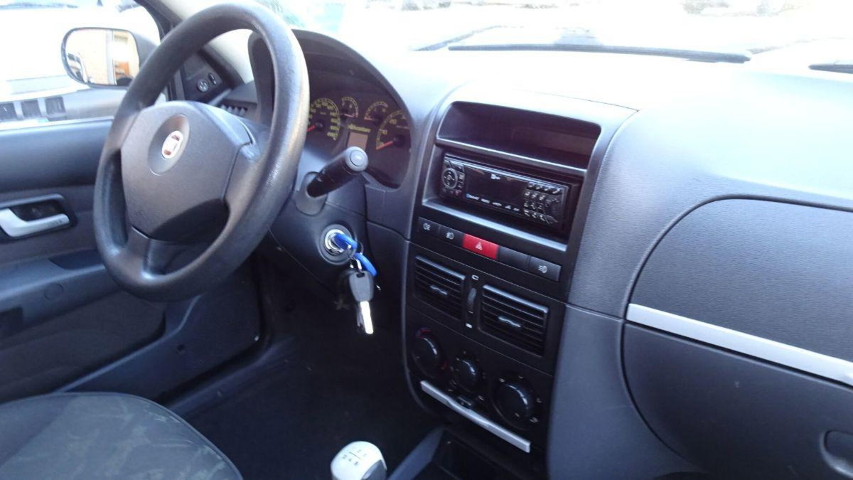 Fiat Strada 1.3 MJT Pick-up Cabina Lunga Adventure (16)