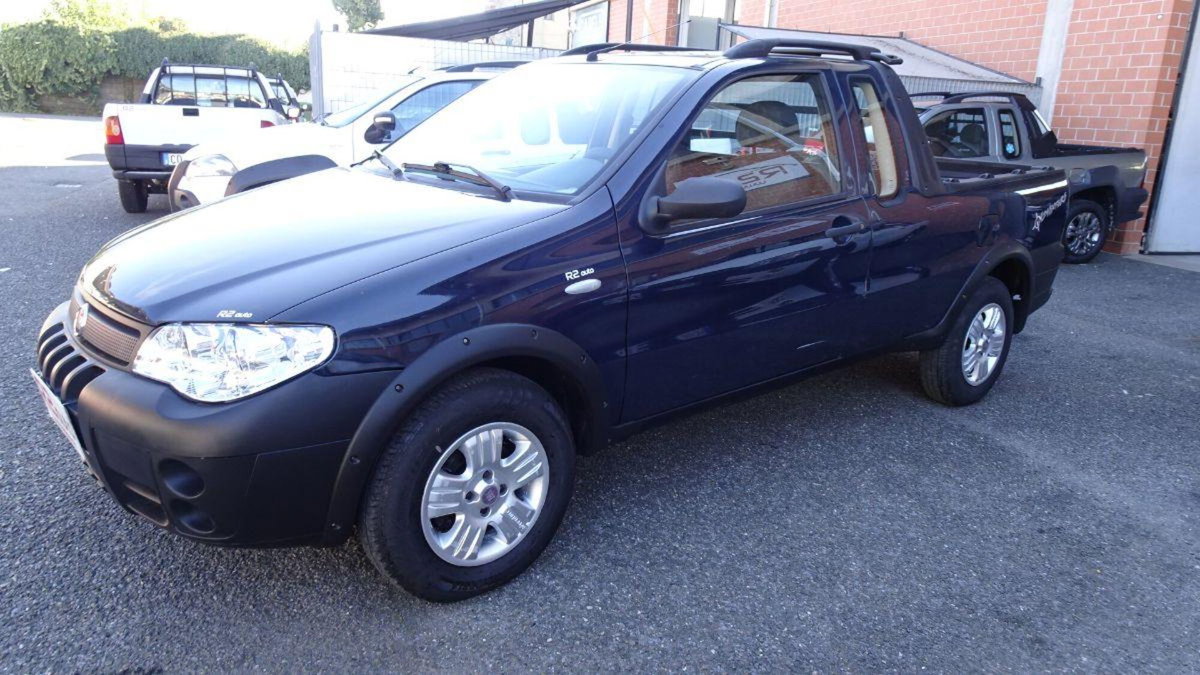 Fiat Strada 1.3 MJT Pick-up Cabina Lunga Adventure (2)